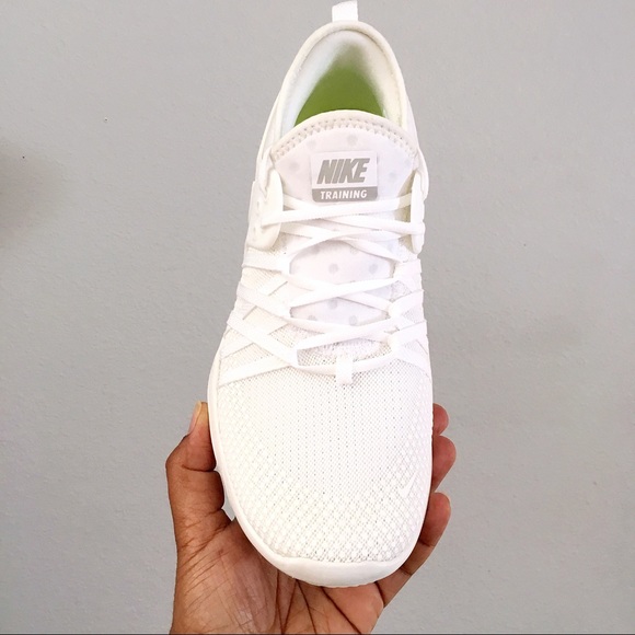 Nike Free TR 7 Summit White RARE - Picture 4 of 7